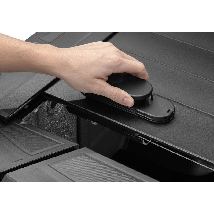 Retrax RetraxPRO MX - 07-13 Silverado/Sierra 5'9" w/o Stake Pocket  - Standard Rail Model 80421RTX