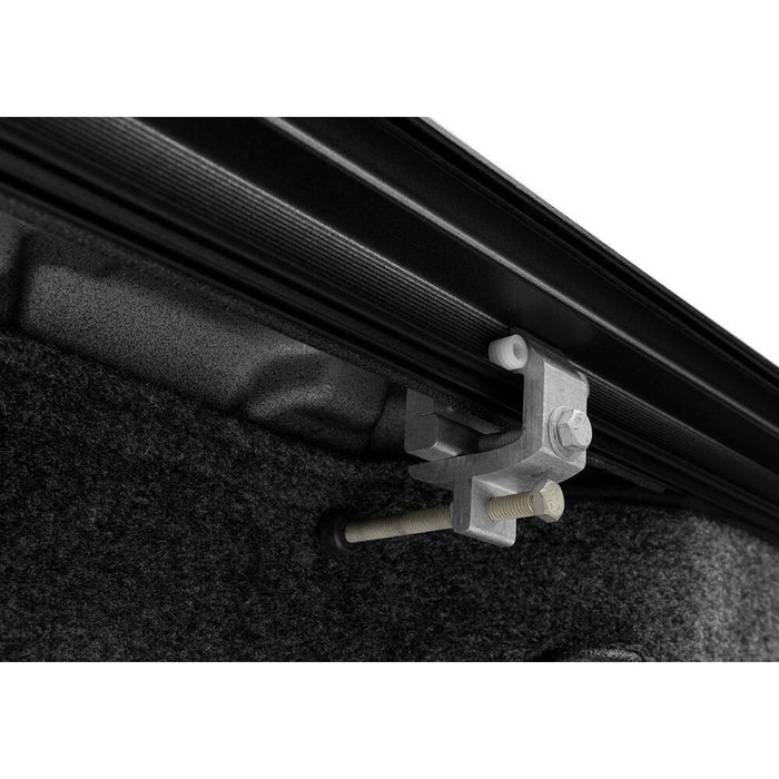Retrax RetraxONE XR - 19-26 Silverado/Sierra (w/o CarbonPro Bed) 5'9" w/o Stake Pocket  - Standard Rail Model T-60481
