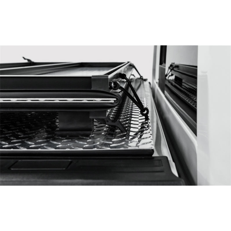 Access LOMAX™ Hard TriFold Cover; Carbon Fiber Finish; Split Rail; w