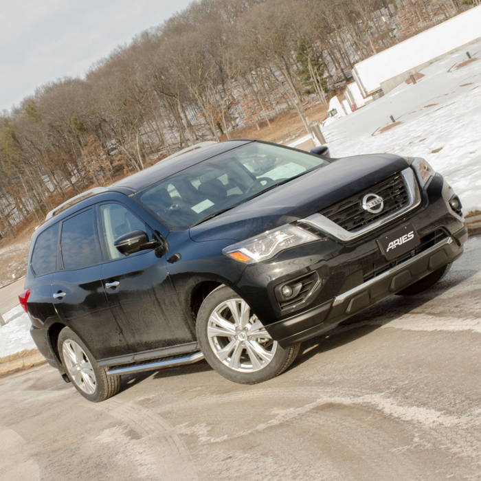 ARIES AeroTread 5" x 70" Polished Stainless Running Boards Model 2051011