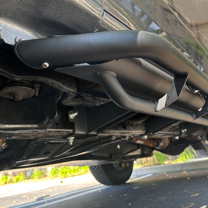 Go Rhino Dominator Xtreme DT Step Nerf Bars with Frame Mounting Bracket Kit Model FSDT4129T