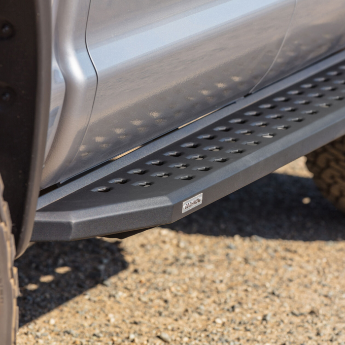 Go Rhino RB20 Running Boards with Mounting Brackets Kit Model 69415087PC
