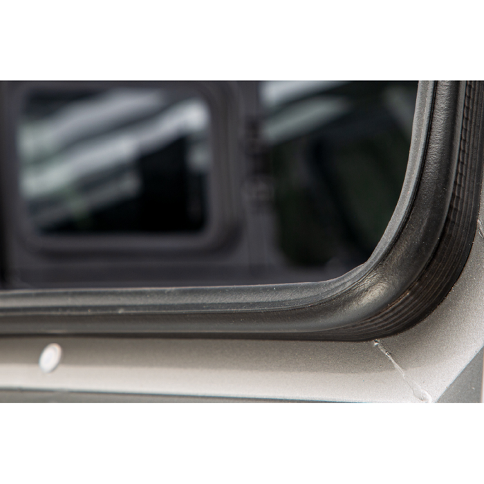 SmartCap Matte Black Truck Bed Cap EVOa Adventure Series w/ Horizontal Locks Model EA0321-MB