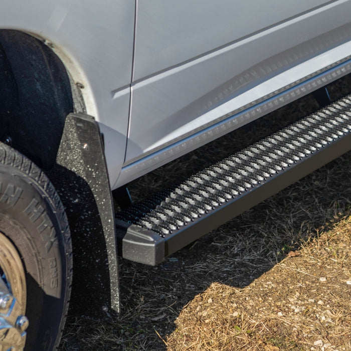 Luverne Grip Step 7" x 88" Black Aluminum Running Boards, Select Ford Super Duty Model 415088-401734