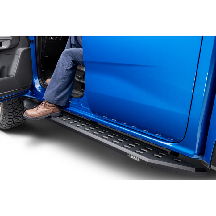 Go Rhino RB20 Running Boards with Mounting Brackets Kit Model 69036880PC
