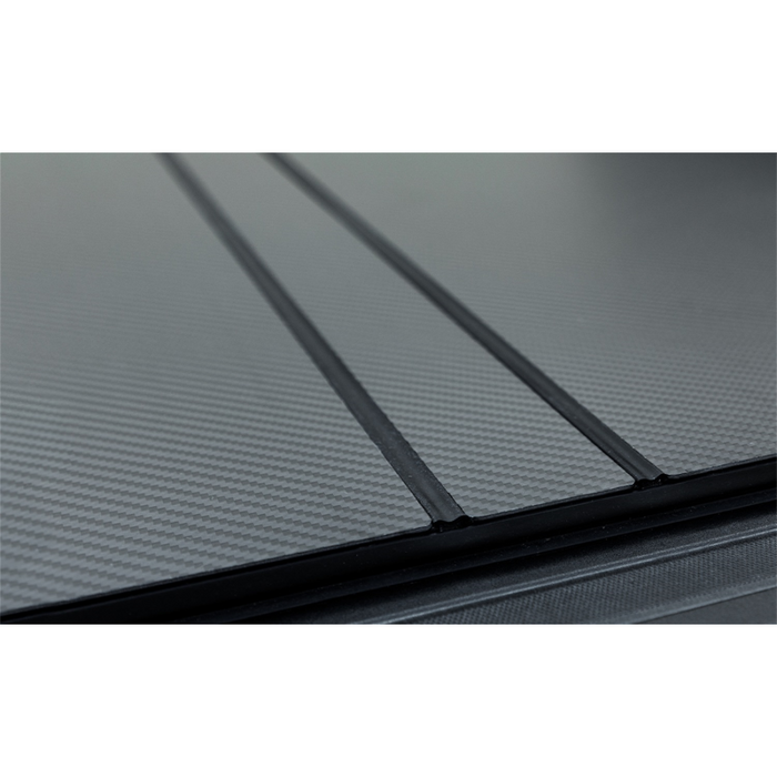 Access LOMAX™ Hard Tri-Fold Cover Carbon Fiber Finish Single Rail Model B5030019