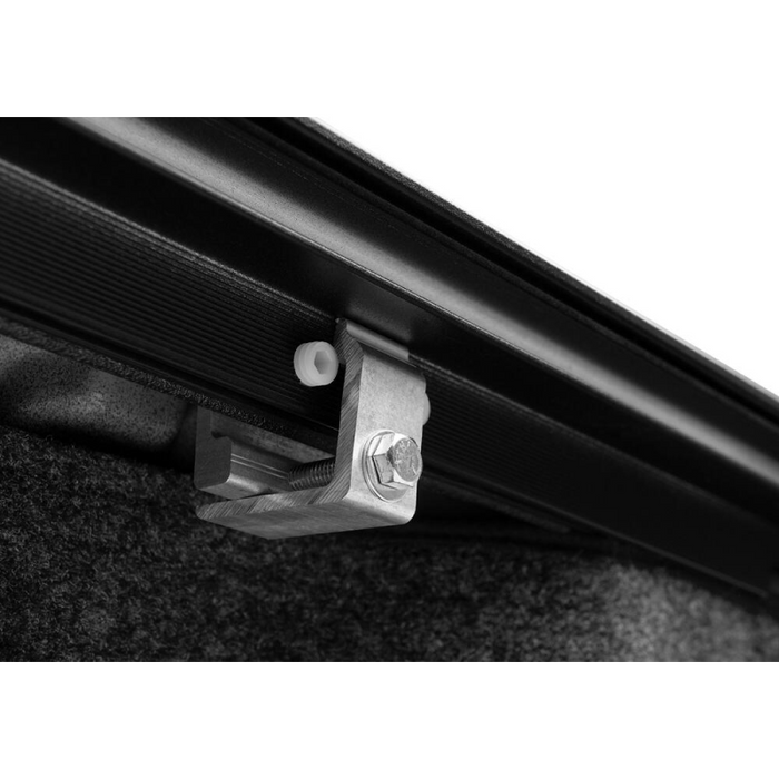 Retrax RetraxPRO MX - 19 (New Body)-26 Silverado/Sierra 1500 6'7" w/o Stake Pocket  - Standard Rail Model 80482