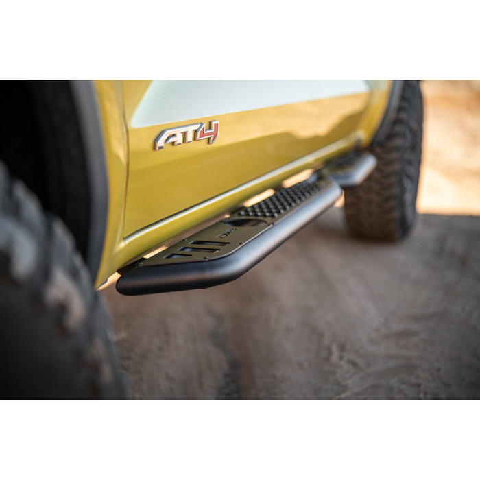 DV8 Offroad OE Plus Running Boards Model SRCS3-01