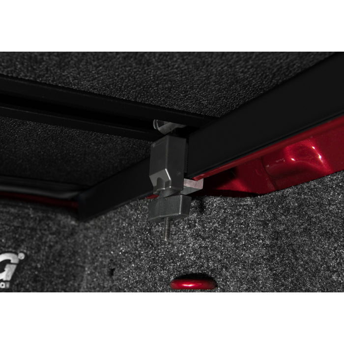 Extang Solid Fold 2.0 - 19(NewBody)-23Silv/Sierra1500 8'2" w/o SideStrgBxs w/o CrbnPro Model 83458