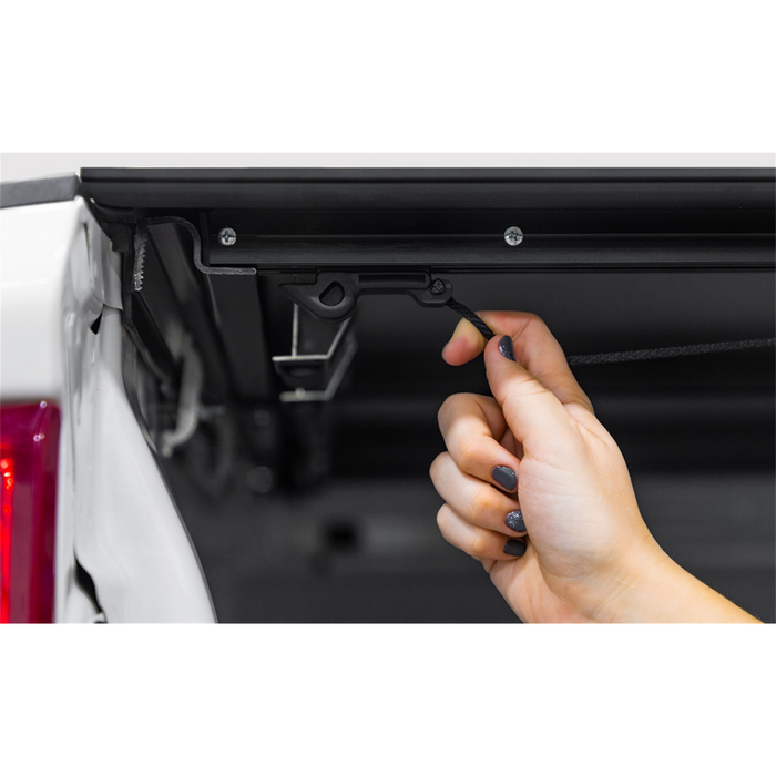 Access LOMAX™ Hard Tri-Fold Cover Carbon Fiber Finish Split Rail Model B5030029