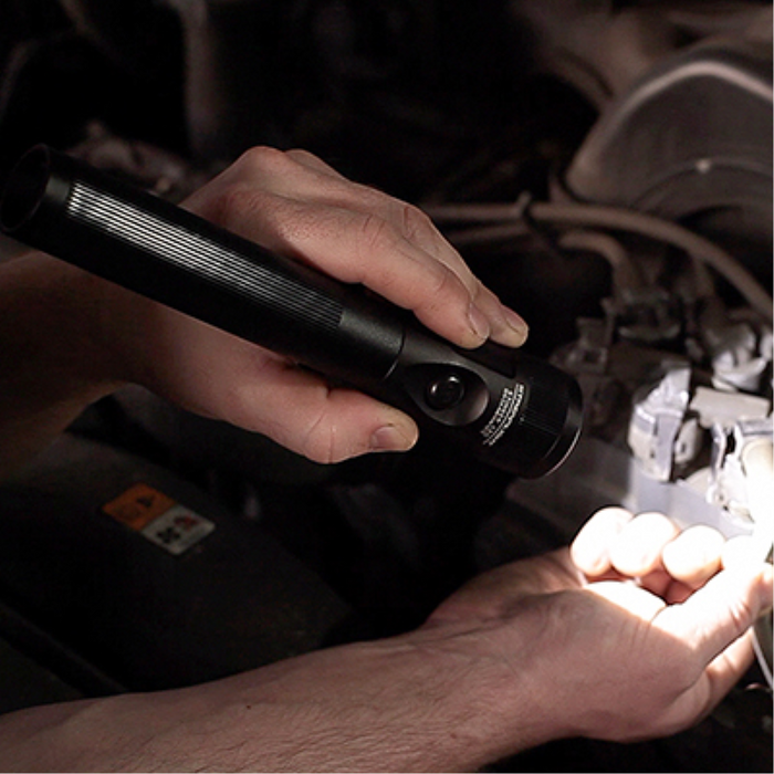 Streamlight Stinger® LED Duty Flashlight: Dual-Cradle 120V/100V AC/12V DC Charging System - Black SLI75713