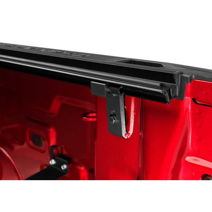 UnderCover Armor Flex 23-24 Col/Can 5'2" Model AX12029