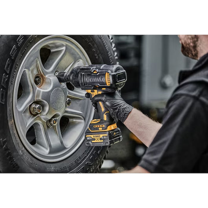 DeWalt 20V MAX* XR® 1/2 In. High Torque Impact Wrench with Hog Ring Anvil DCF900GP2