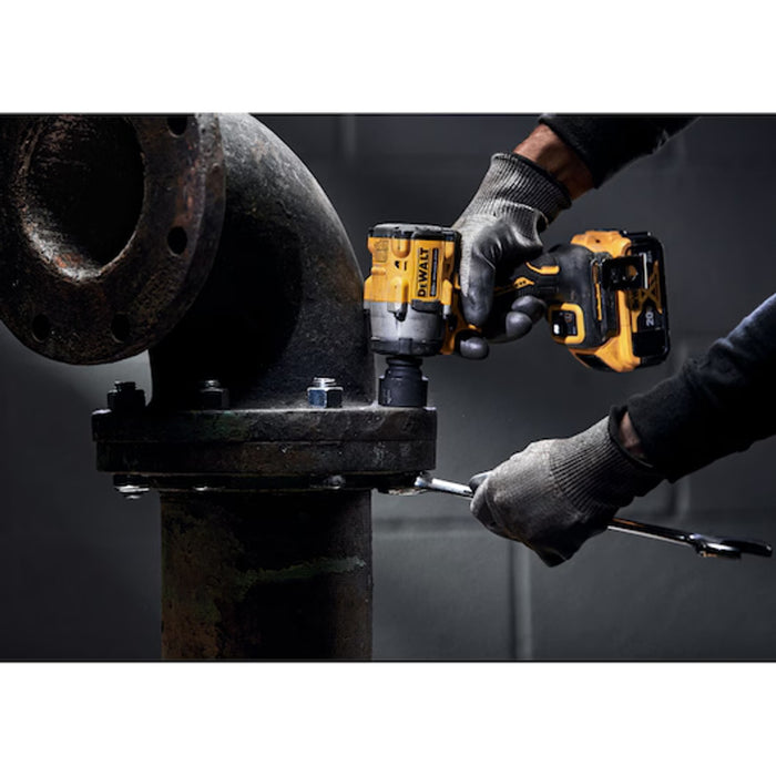 DeWalt ATOMIC™ 20V MAX* 1/2 In. Cordless Impact Wrench With Hog Ring Anvil (Tool Only) DCF921B