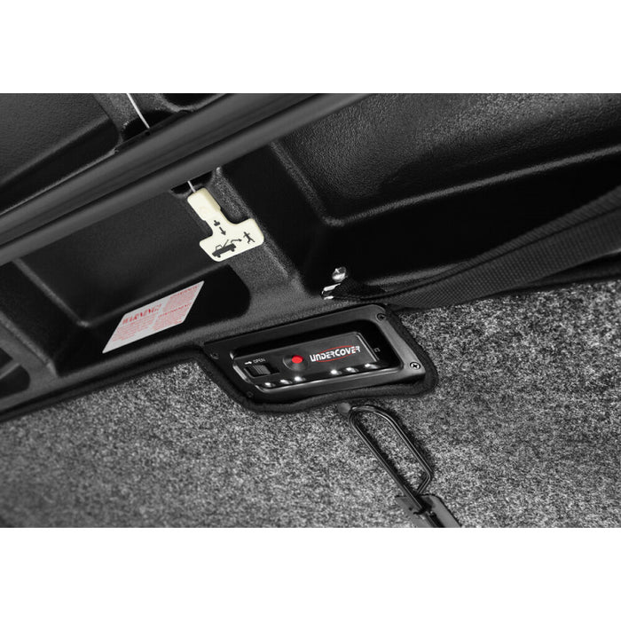 UnderCover Elite LX 21-24 F150 5'7" (Includes Lightning) - JS - Iconic Silver Metallic Model UC2208L-JS