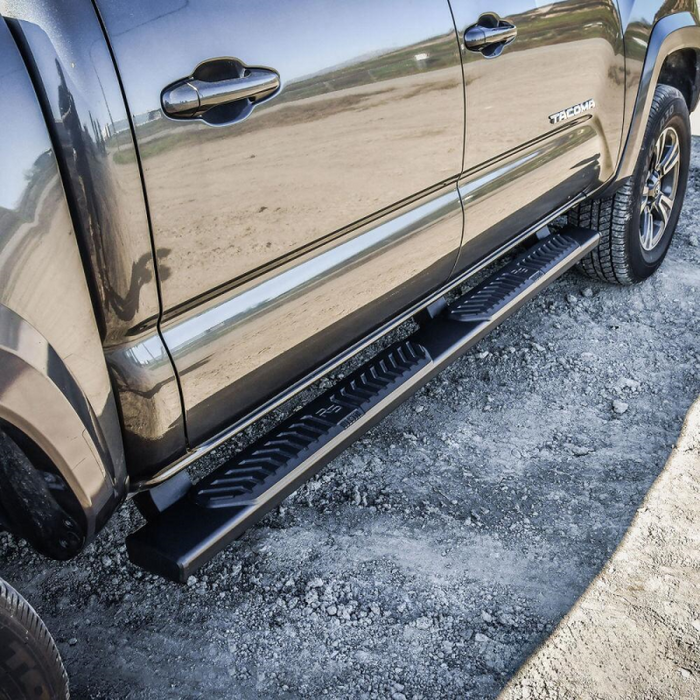 Westin R5 Step Nerf Bars 5 in. Black For Double Cab Model 28-51135