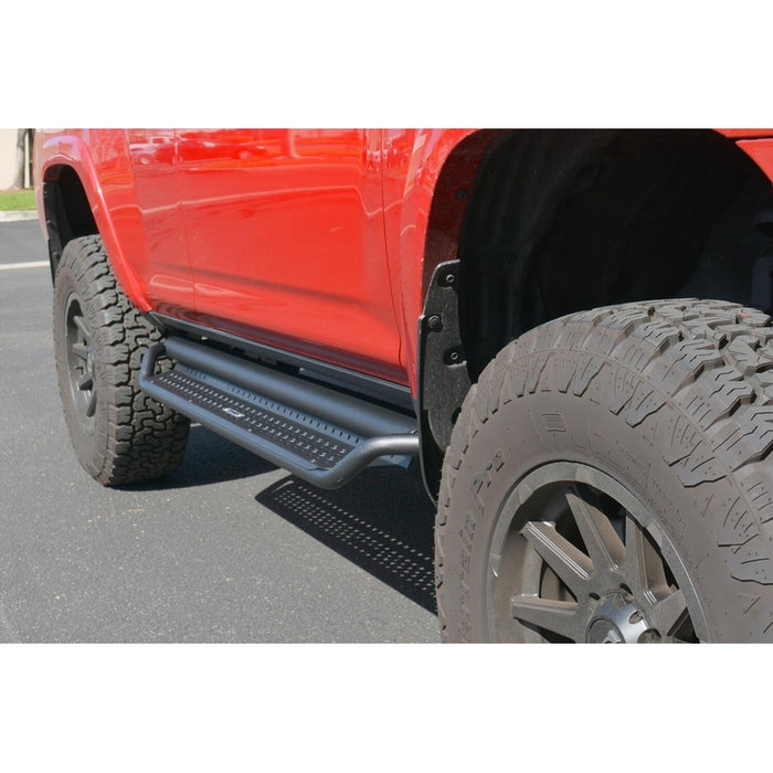 Go Rhino Dominator Xtreme D1 Side Steps with Rocker Panel Mounting Bracket Kit Model D14427T