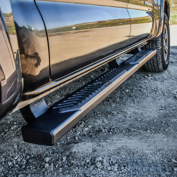 Westin R5 Step Nerf Bars 5 in. Black For Double Cab Model 28-51135