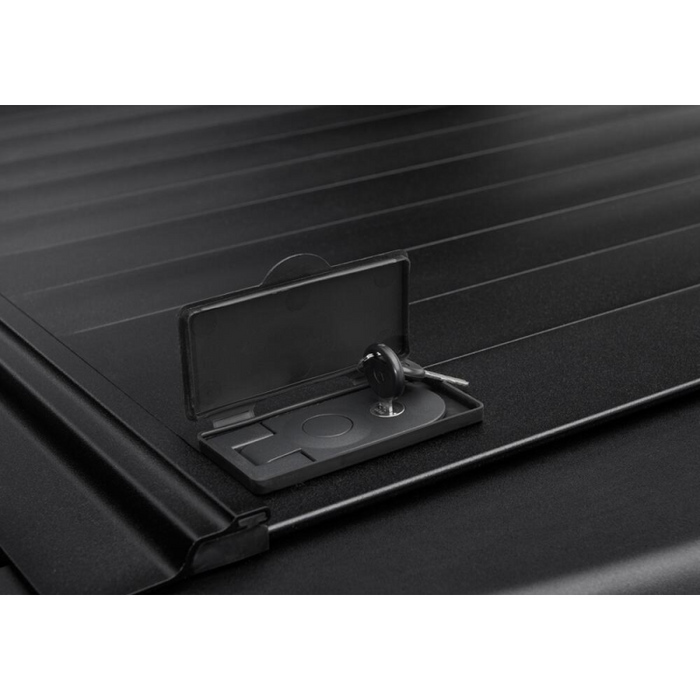 Retrax RetraxPRO MX - 88-00 C/K/99-06 (07 Classic) Silverado/Sierra 6'6" w/o Stake Pocket - Standard Rail Model 80402