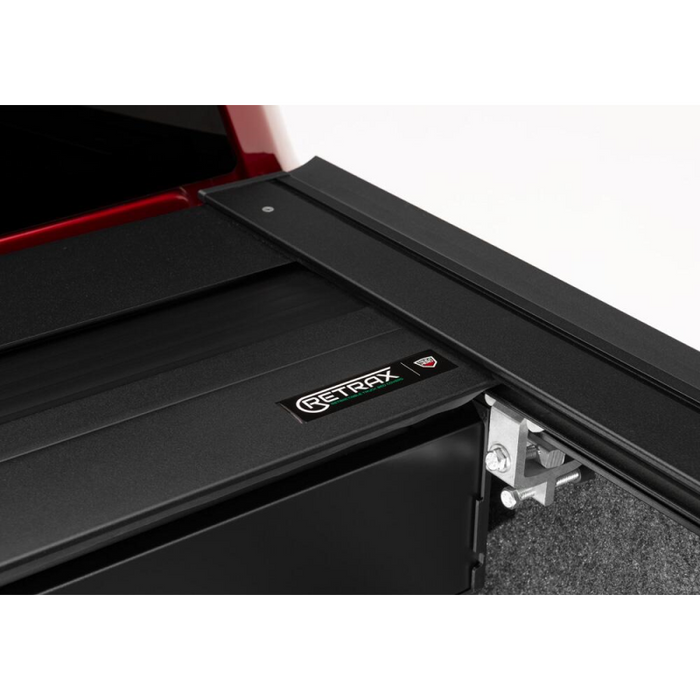 Retrax RetraxONE XR - 07-13 Silverado/Sierra 1500/07-14 HD 6'6" w/o Stake Pocket  - Standard Rail Model T-60422