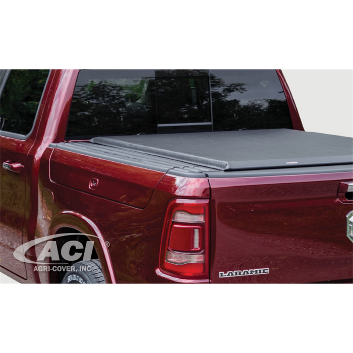Access LOMAX™ Hard Tri-Fold Cover Carbon Fiber Finish Single Rail w/RamBox w/o OEM Tri-Fold Cover Model B5040059