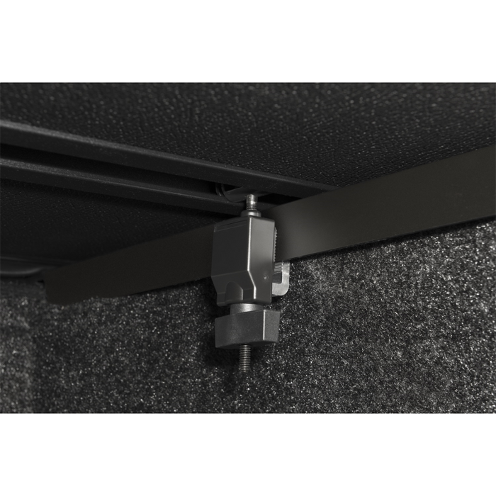 Extang Solid Fold 2.0 - 17-20 Titan 8'2" w/ Utili-Track System Model 83973