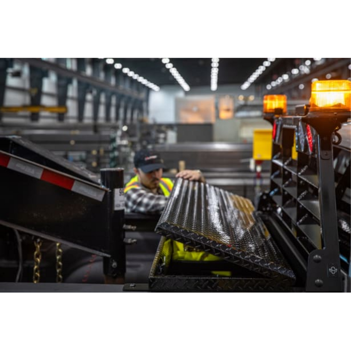 Ranch Hand Legend Series Headache Rack W/Lights Fits Select 99-26 Ford F-250/F-350/F-450 Model HRLWL100