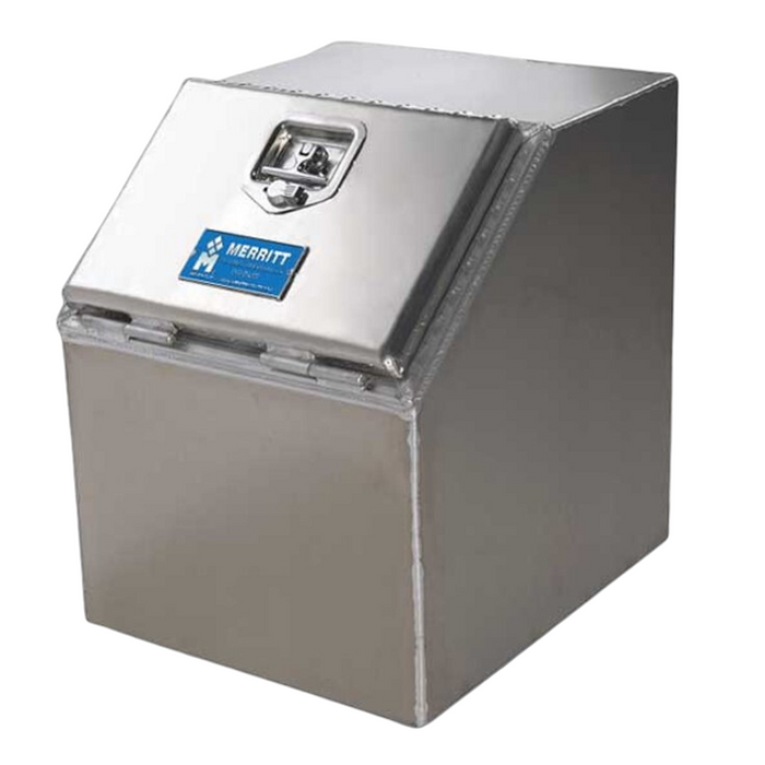 Merritt Saddle Box With Smooth Aluminum Door 22